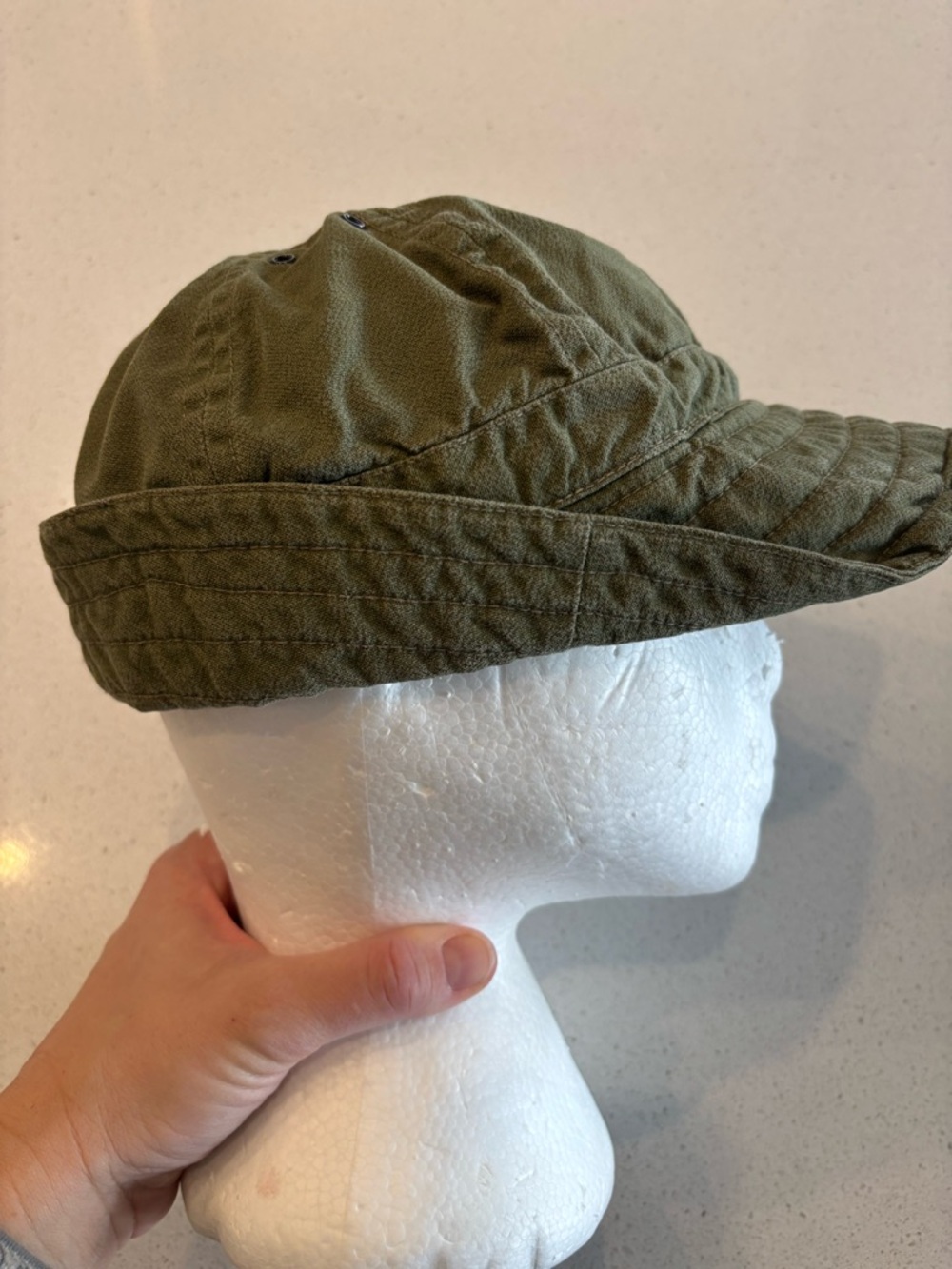 Canadien force 1990 transformable bucket hat , Olive Green Quilted Brim  7 3/4